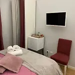 Vesu فندق مبيت وإفطار 2*