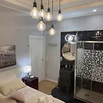 Vesu فندق مبيت وإفطار