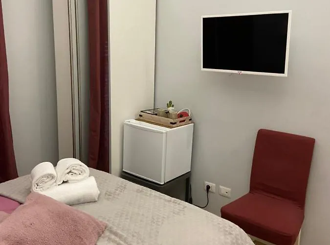 Vesu Nocleg ze śniadaniem 2*