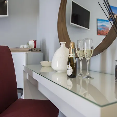 Vesu 2* נאפולי