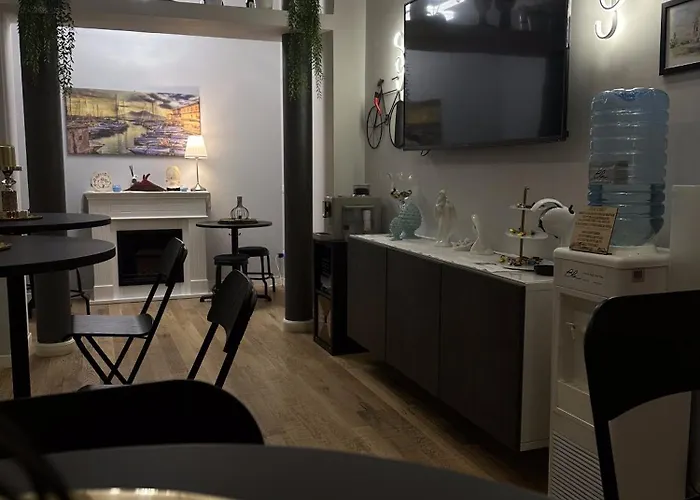 Vesu 住宿加早餐酒店 2*