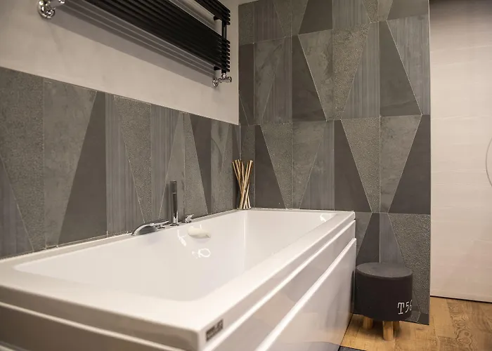 Vesu 2* 那不勒斯